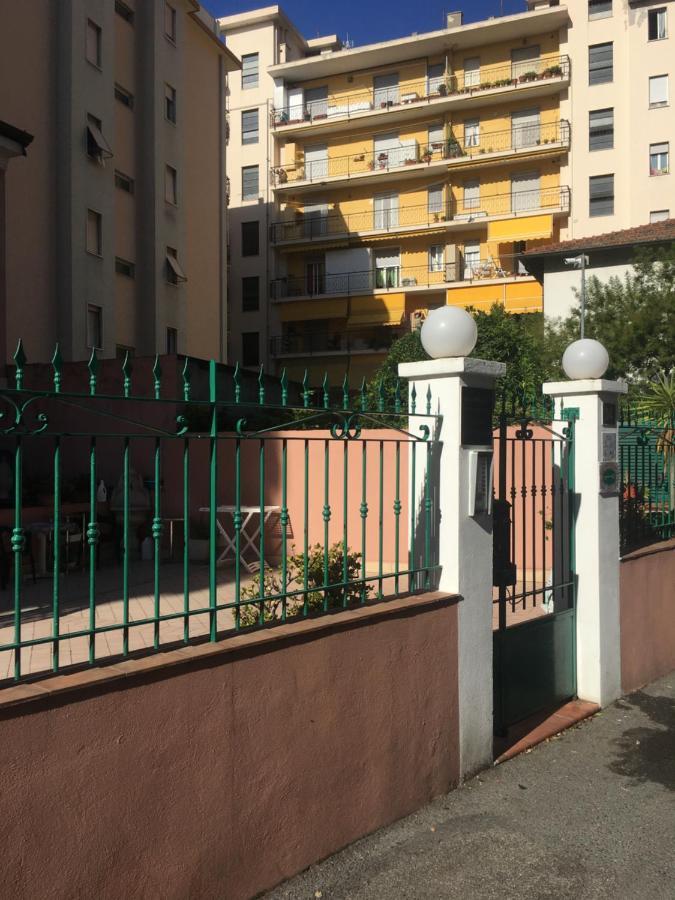 Villamareblu Ventimiglia Bagian luar foto