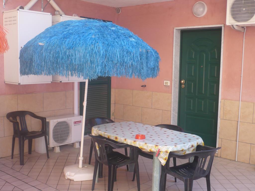 Villamareblu Ventimiglia Bagian luar foto